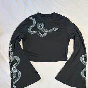 ROMWE Black Top with Pink Accents